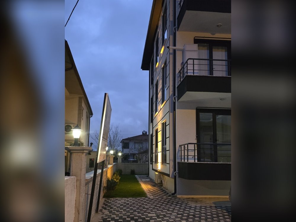 Kale Apartmanı Cephe Aydınlatması